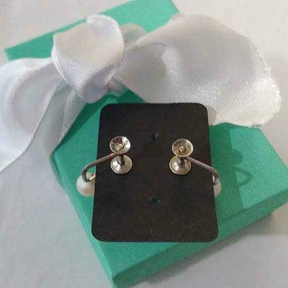 Vintage Sterling Silver+ Pearl Screwback Earrings in Grape Cluster Design